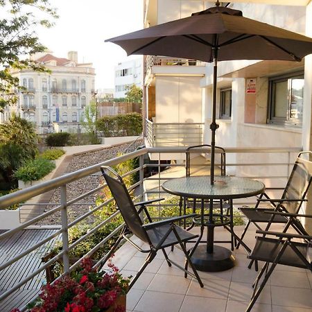 ליסבון Joivy Graca Luminous 2-Br Apartment With Terrace מראה חיצוני תמונה
